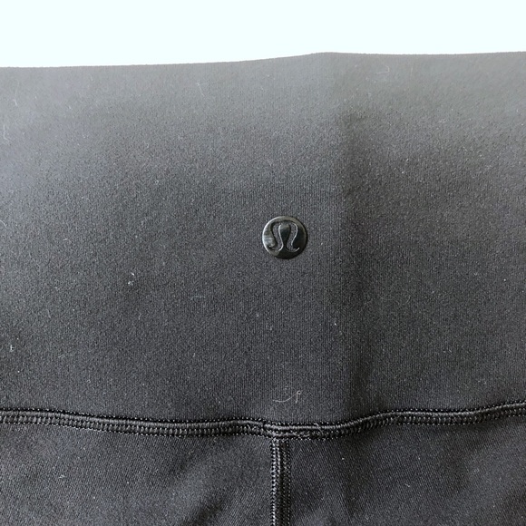 ❤️SOLD❤️Lululemon Black Wunder Under Hi-Rise 25” - Picture 4 of 7